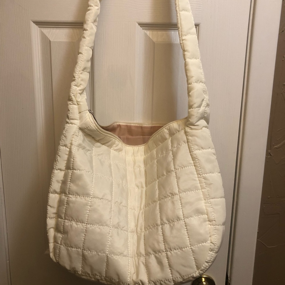 Elegant White Quilted Shoulder Bag